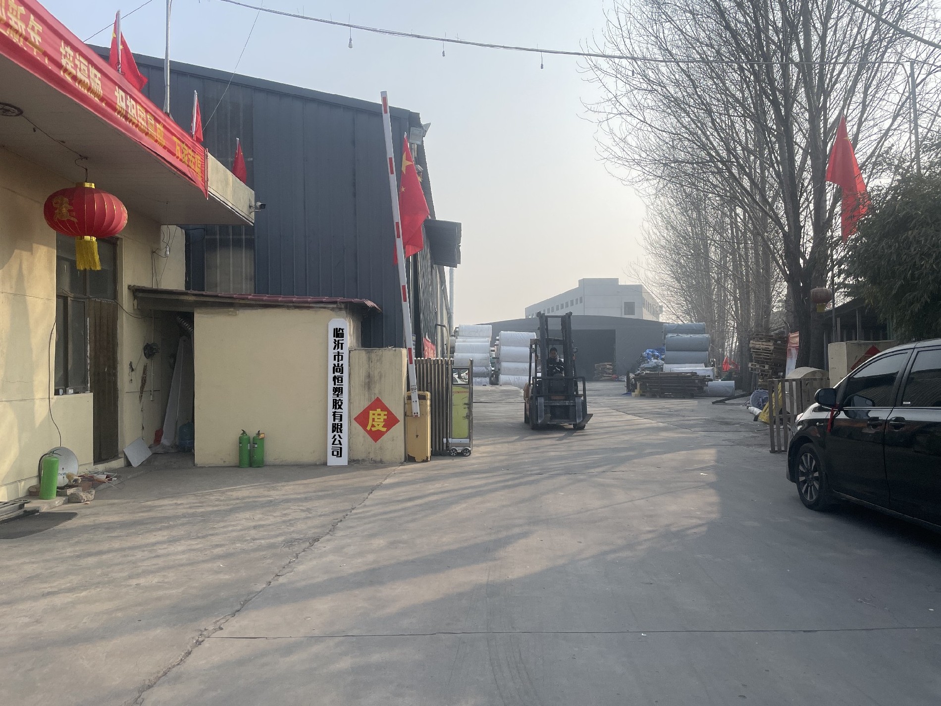 篷布專家——臨沂市尚恒塑膠有限公司，為您提供高品質(zhì)篷布解決方案